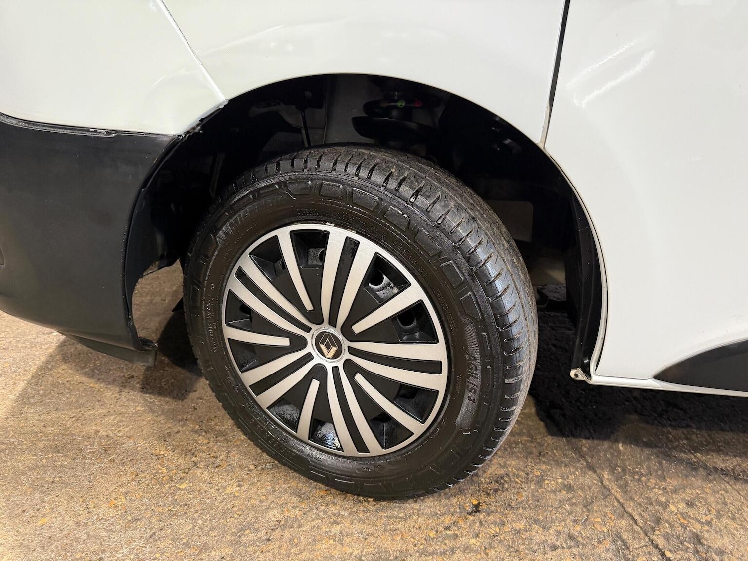 Used Renault Trafic 2019 for sale - 76837002: Photo 18