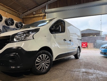 Used Renault Trafic 2019 for sale - 76837002: Photo