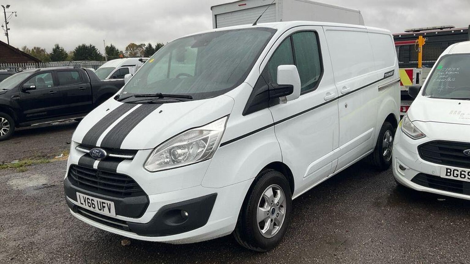 Used Ford Transit Custom 2017 for sale - 76848738: Photo 1