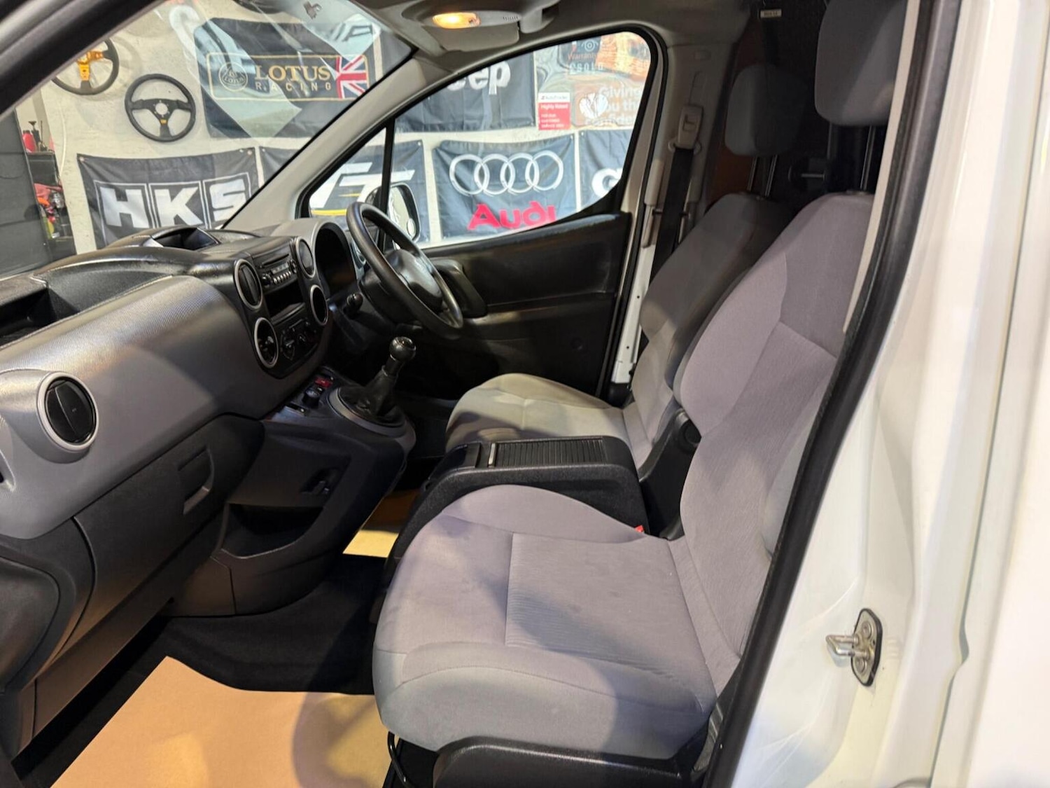 Used Peugeot Partner 2013 for sale - 78038920: Photo 28