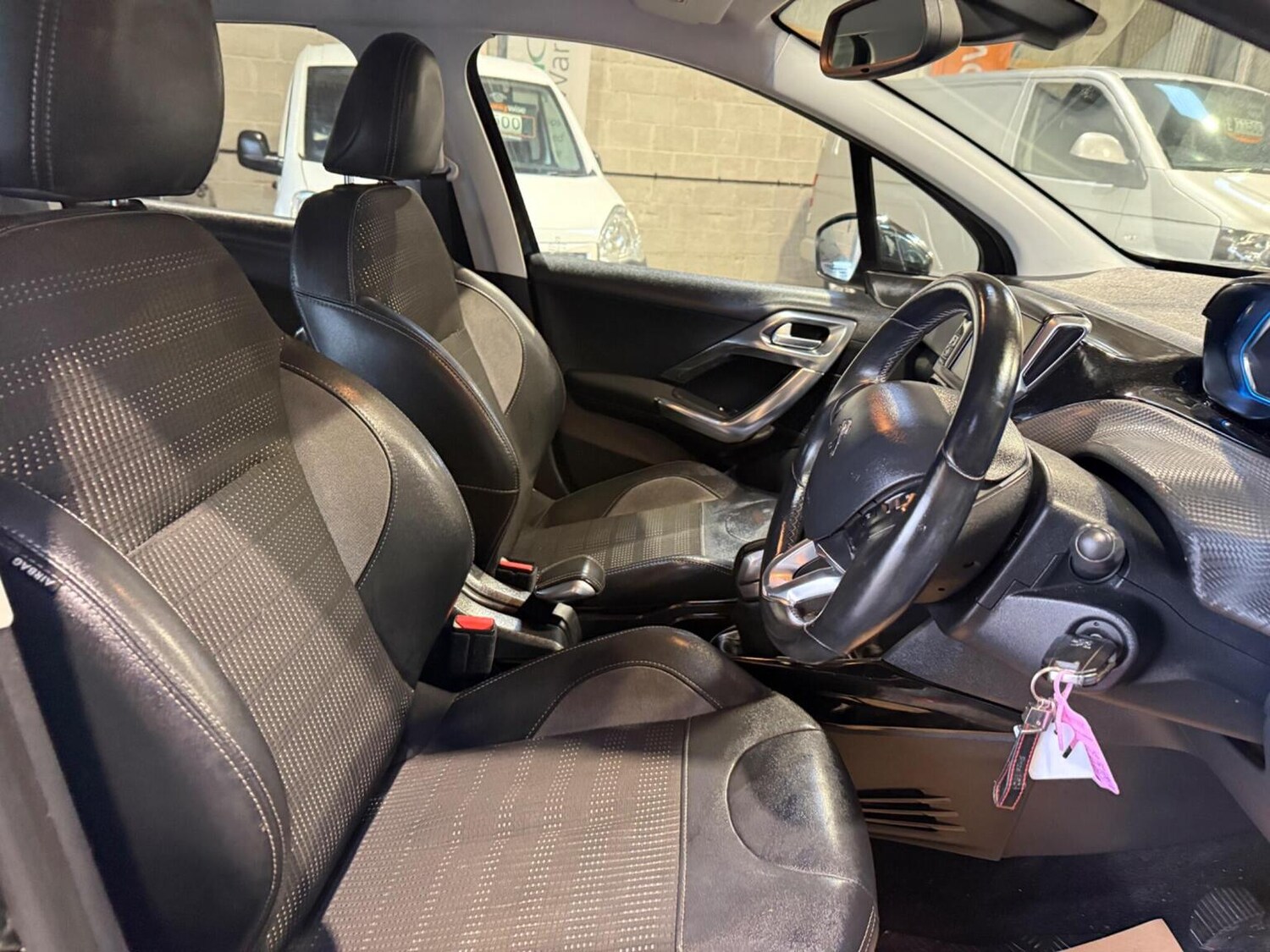 Used Peugeot 2008 2016 for sale - 77474847: Photo 42