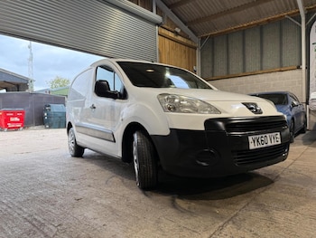 Used Peugeot Partner 2010 for sale - 76317463: Photo