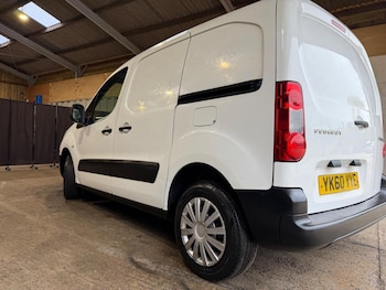 Used Peugeot Partner 2010 for sale - 76317463: Photo