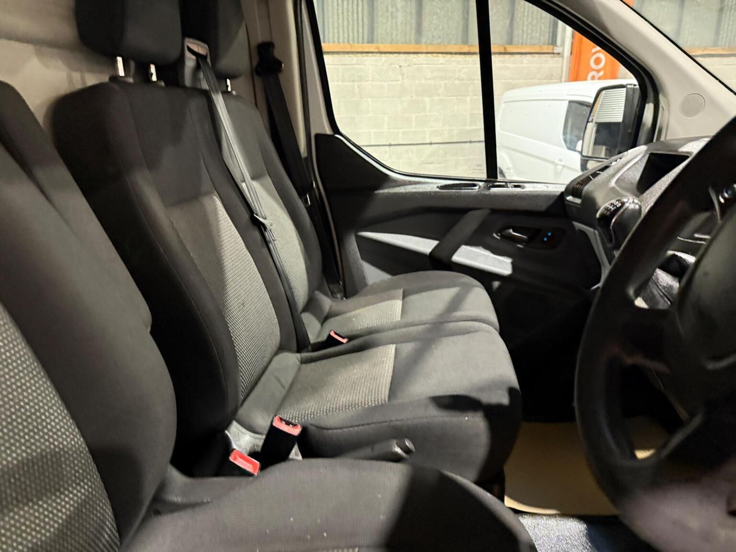 Used Ford Transit Custom 2018 for sale - 76211889: Photo 42