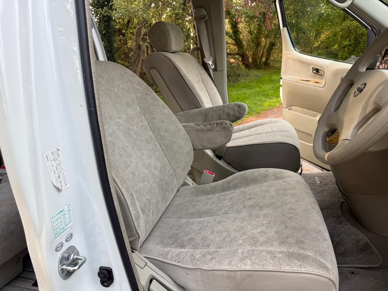 Used Nissan Elgrand 2018 for sale - 76625424: Photo 9