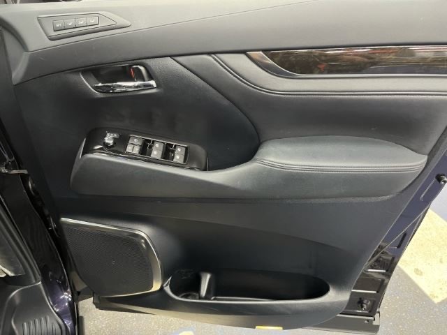 Used Toyota Alphard for sale - 77656423: Photo 17