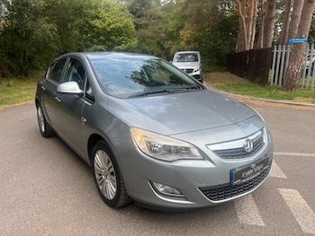 Used Vauxhall Astra 2011 for sale - 75581514: Photo