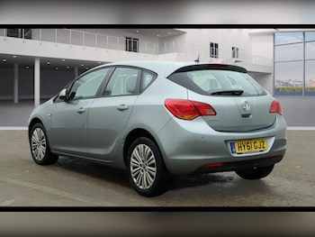 Used Vauxhall Astra 2011 for sale - 75581514: Photo