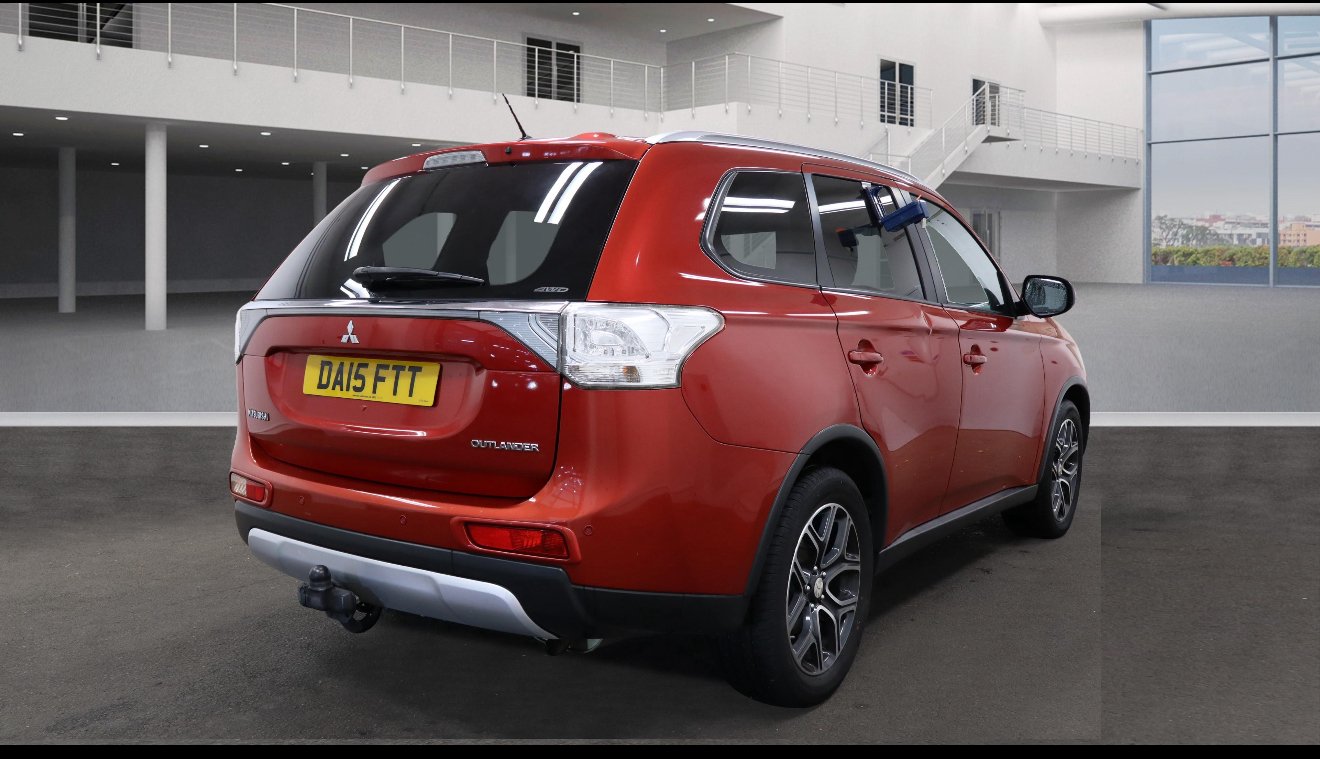 Used Mitsubishi Outlander 2015 for sale - 76643467: Photo 4