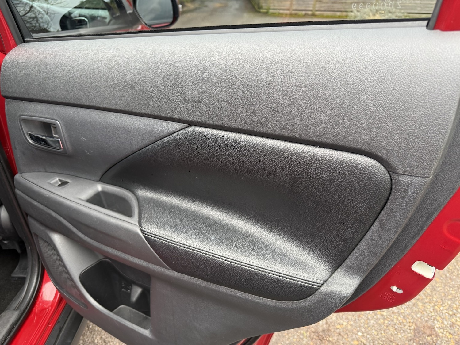 Used Mitsubishi Outlander 2015 for sale - 77609861: Photo 16