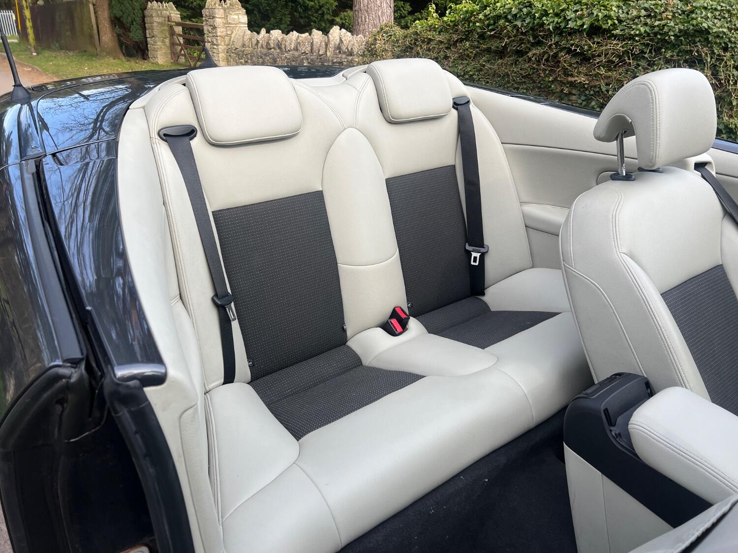 Used Saab 9-3 2010 for sale - 76387329: Photo 26