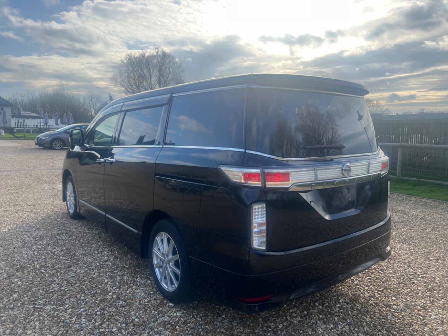 Used Nissan Elgrand 2024 for sale - 76821617: Photo 11
