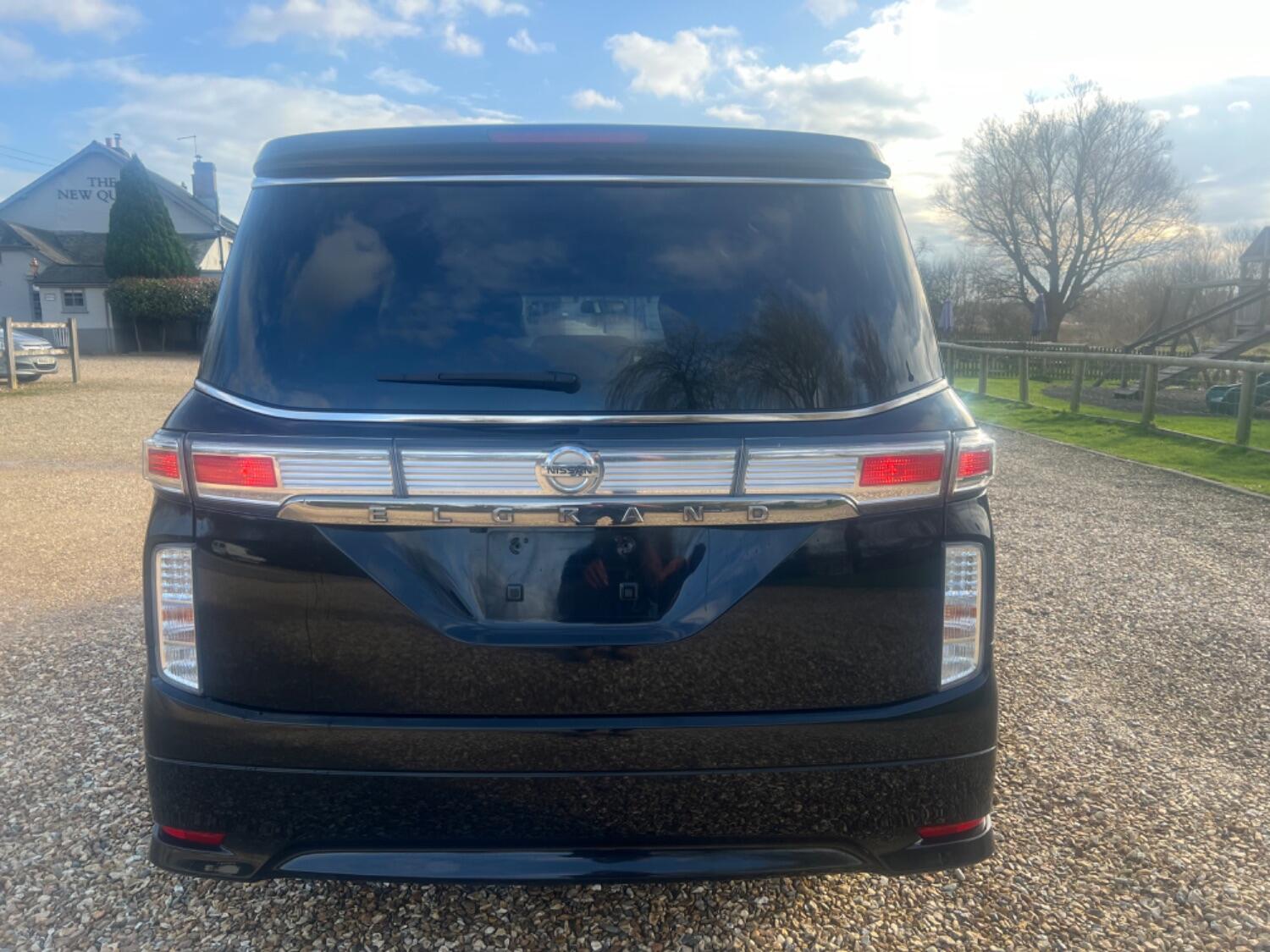 Used Nissan Elgrand 2024 for sale - 76821617: Photo 13