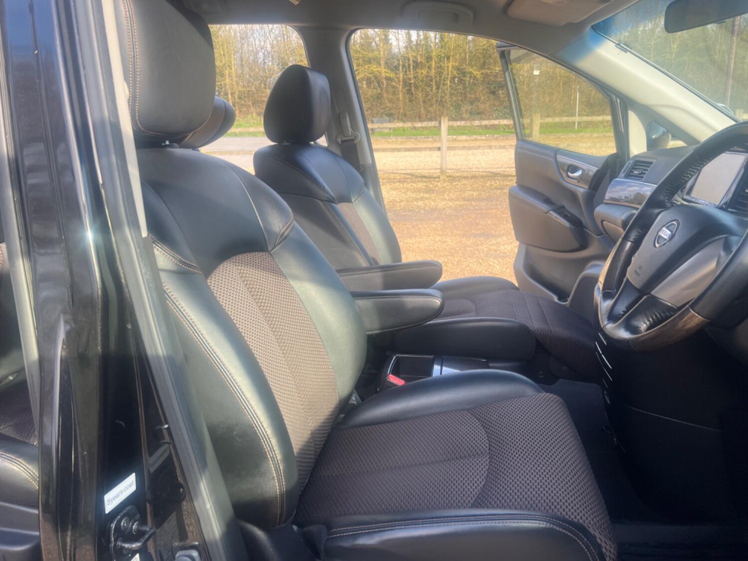 Used Nissan Elgrand 2024 for sale - 76821617: Photo 28