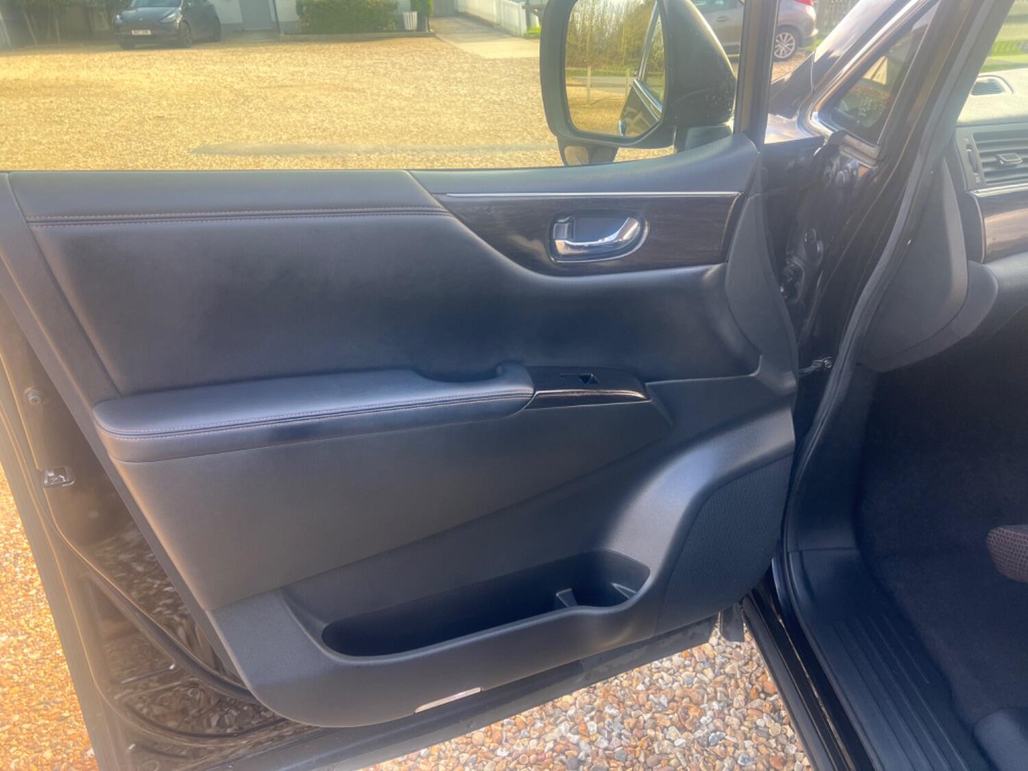 Used Nissan Elgrand 2024 for sale - 76821617: Photo 31