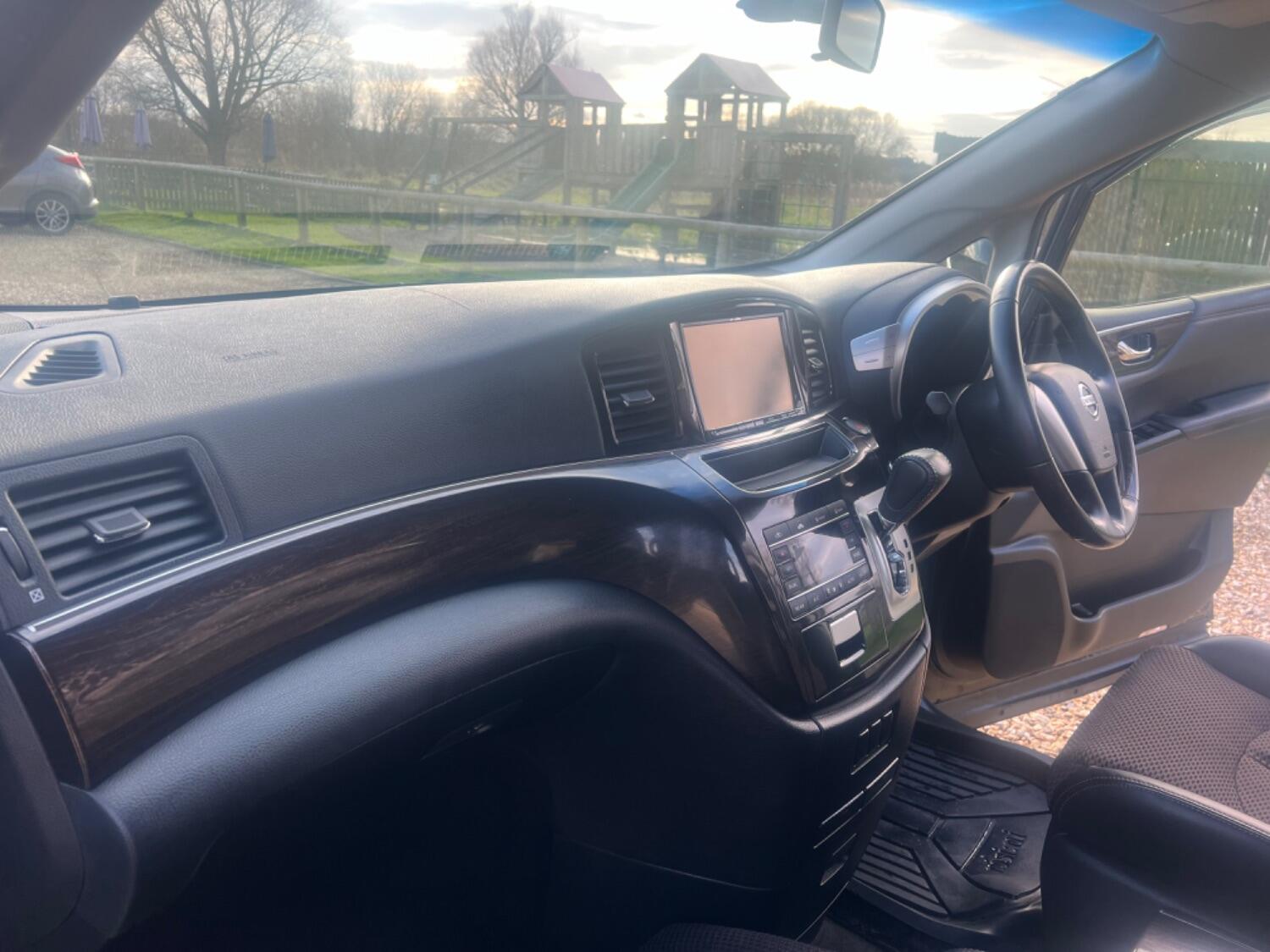 Used Nissan Elgrand 2024 for sale - 76821617: Photo 32