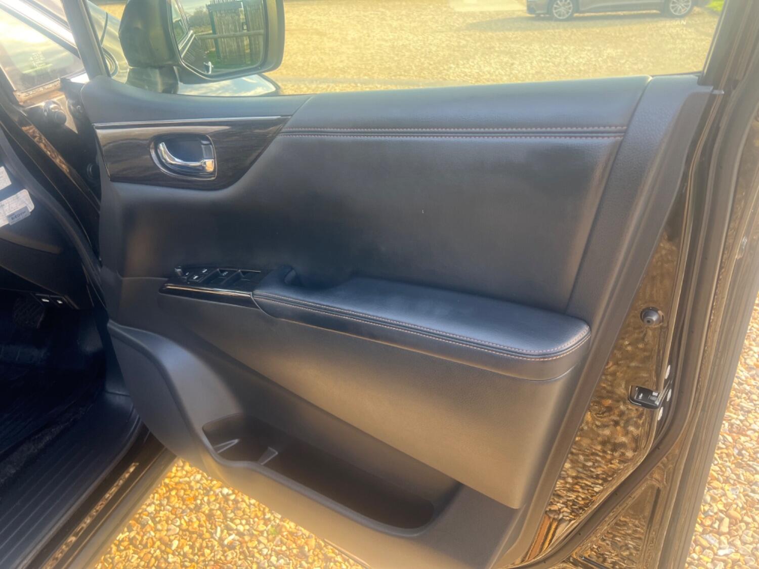 Used Nissan Elgrand 2024 for sale - 76821617: Photo 33