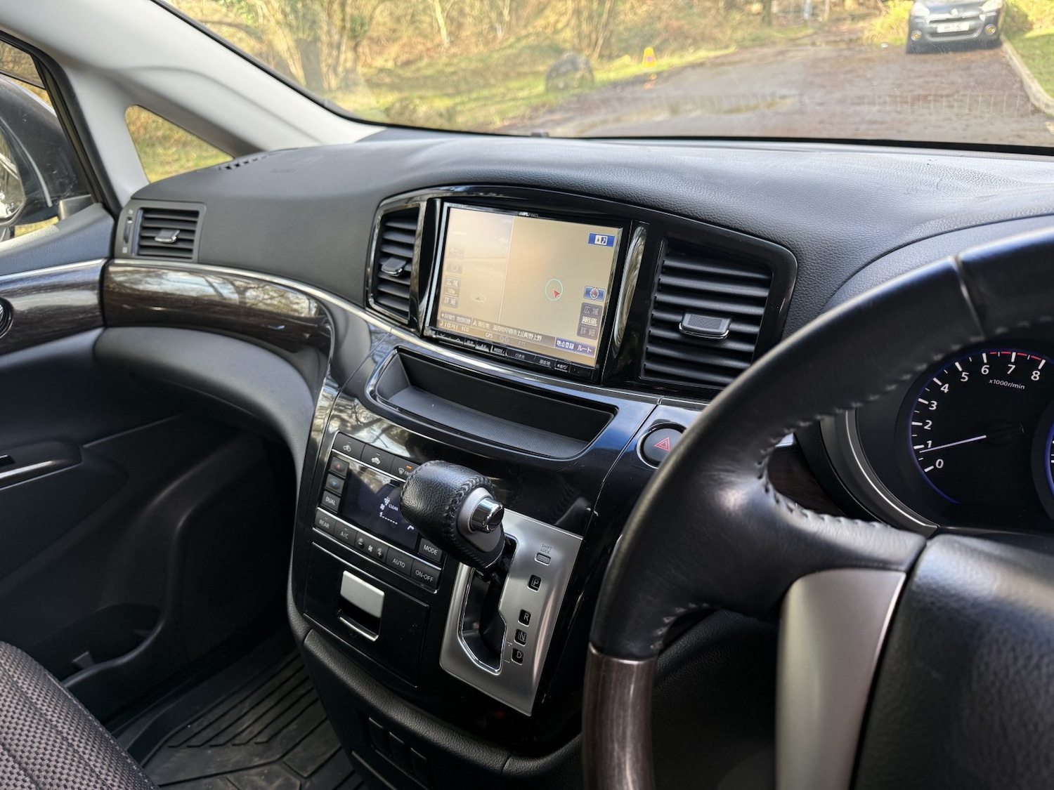 Used Nissan Elgrand 2024 for sale - 76821617: Photo 43