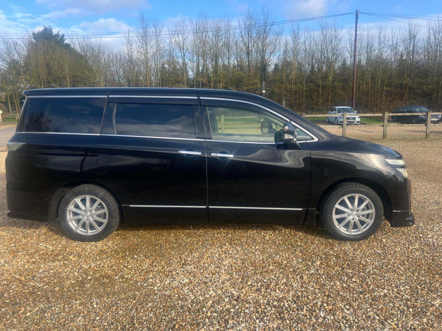 Used Nissan Elgrand 2024 for sale - 76821617: Photo 9