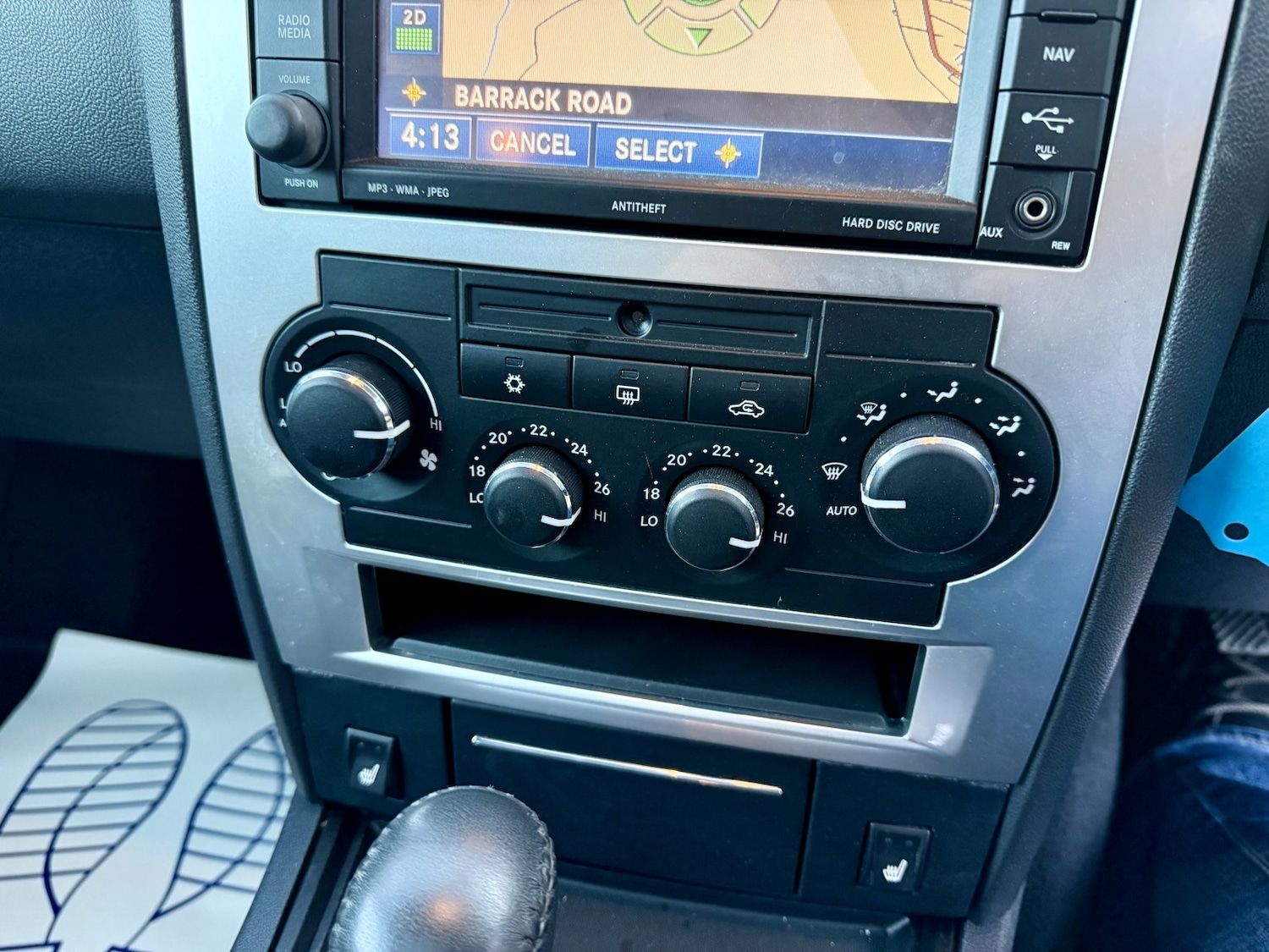 Used Chrysler 300C 2010 for sale - 76855412: Photo 30