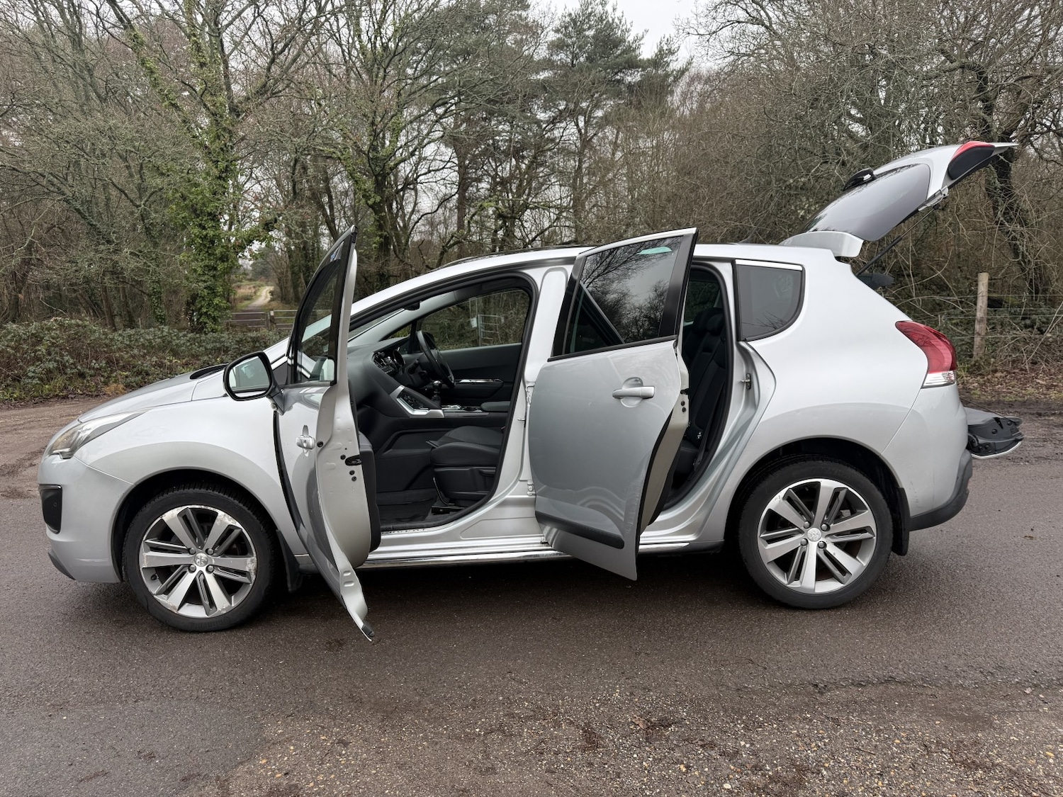 Used Peugeot 3008 2015 for sale - 76769845: Photo 13