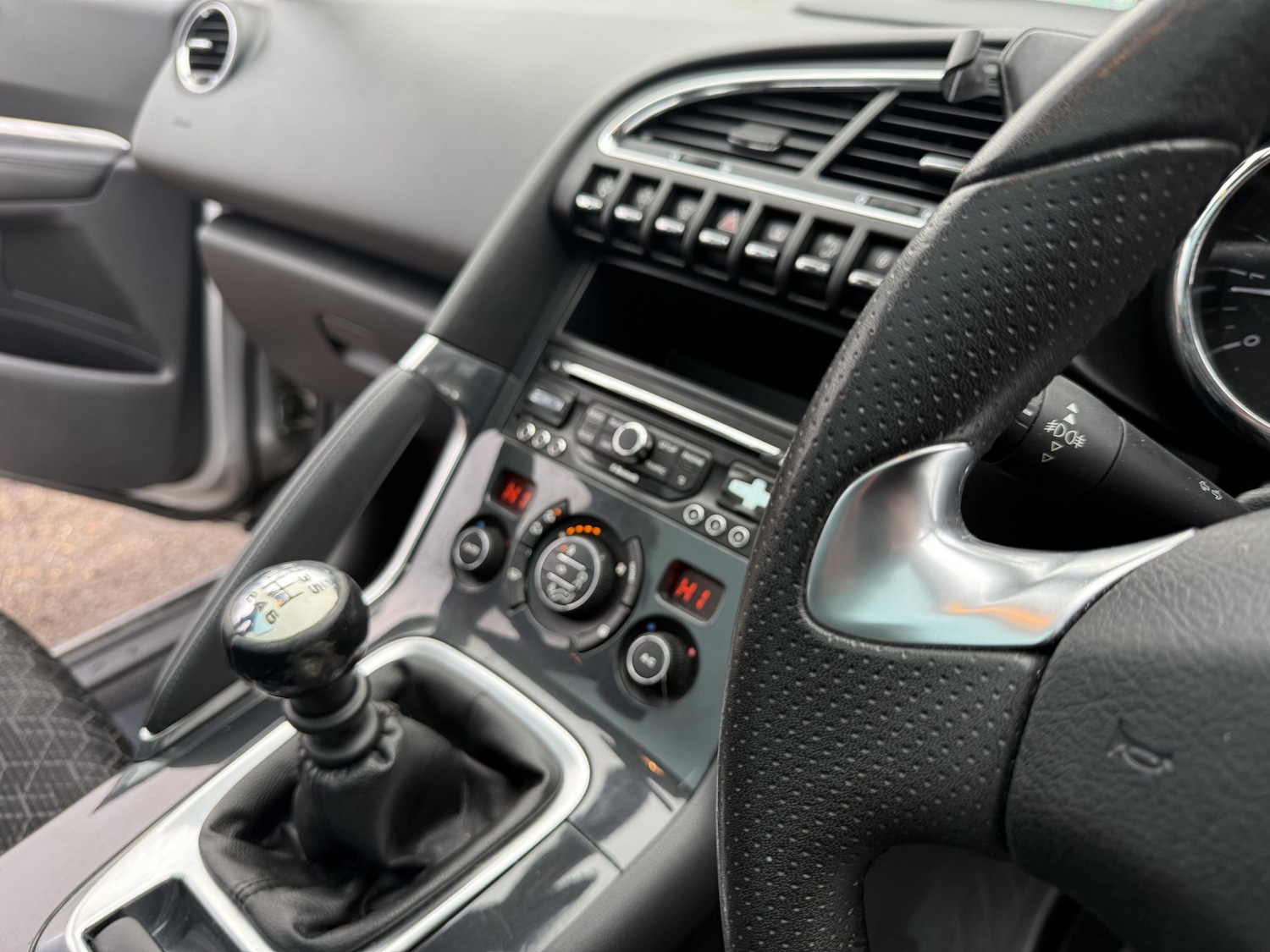 Used Peugeot 3008 2015 for sale - 76769845: Photo 30