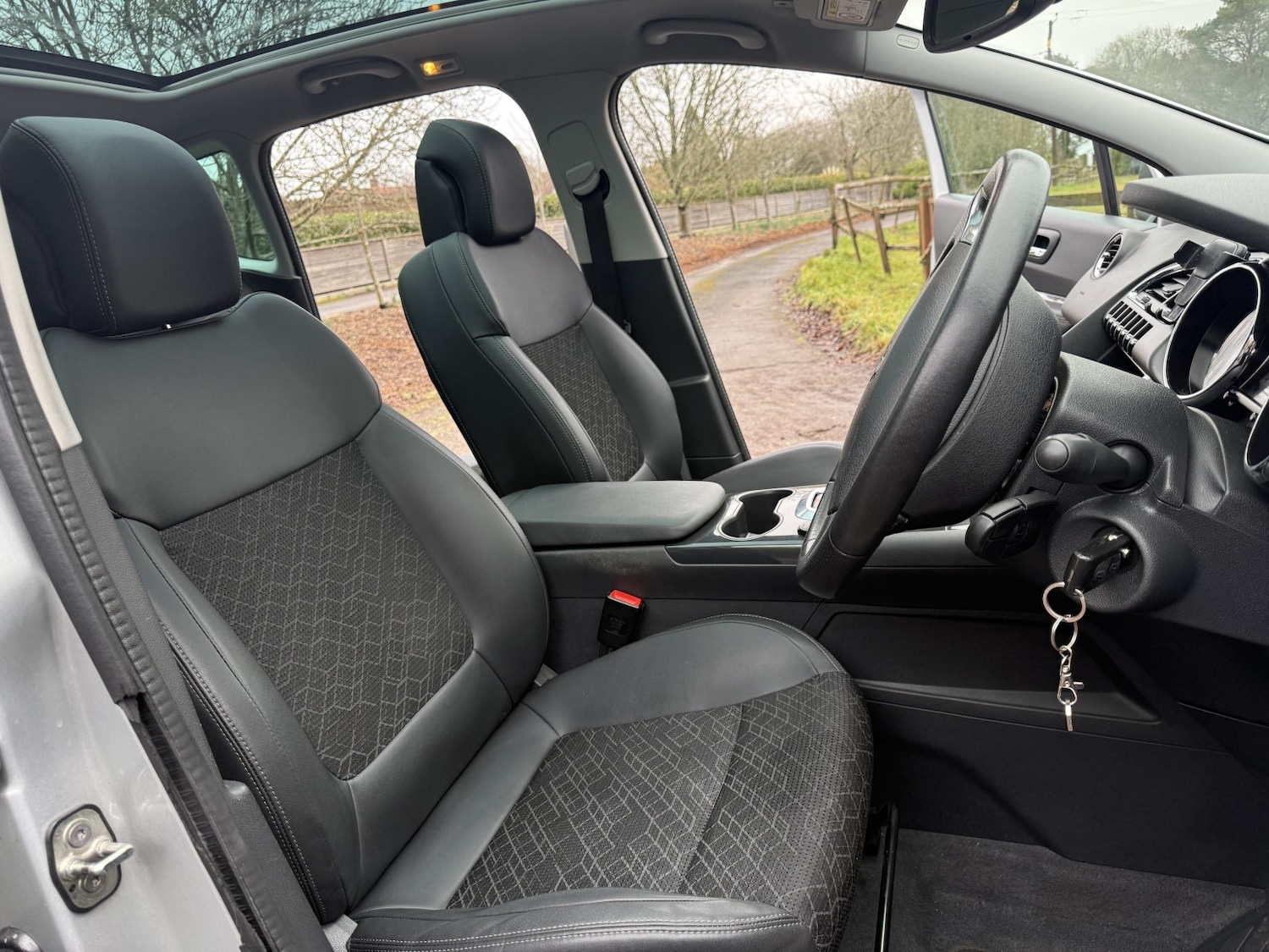 Used Peugeot 3008 2015 for sale - 76769845: Photo 36