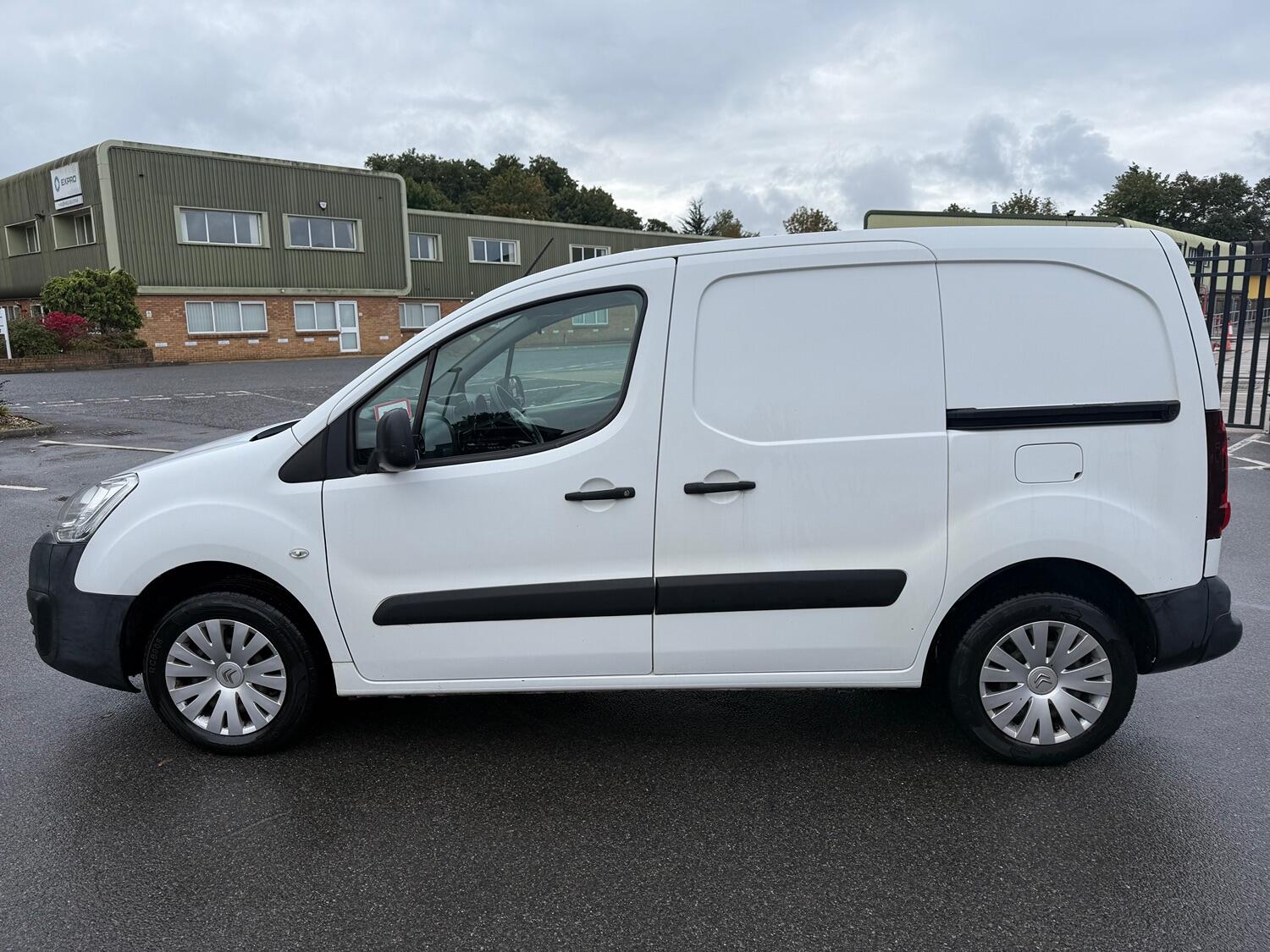 Used Citroen Berlingo 2017 for sale - 76625423: Photo 5