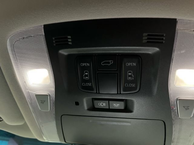 Used Toyota Alphard for sale - 77508545: Photo 12