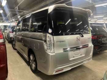 Used Honda Stepwagon  for sale - 74644826: Photo