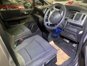 Used Honda Stepwagon  for sale - 74644826: Photo