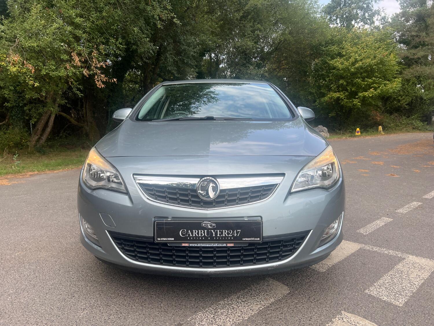 Used Vauxhall Astra 2011 for sale - 76625411: Photo 2