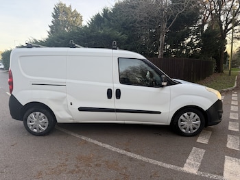 Used Vauxhall Combo 2015 for sale - 76911132: Photo