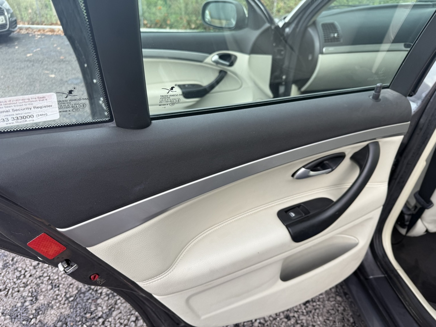 Used Saab 9-3 2011 for sale - 76625422: Photo 19