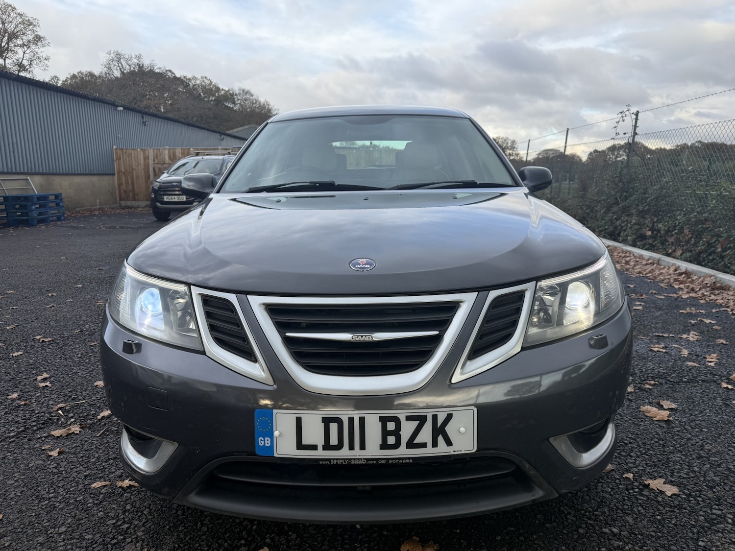 Used Saab 9-3 2011 for sale - 76625422: Photo 2