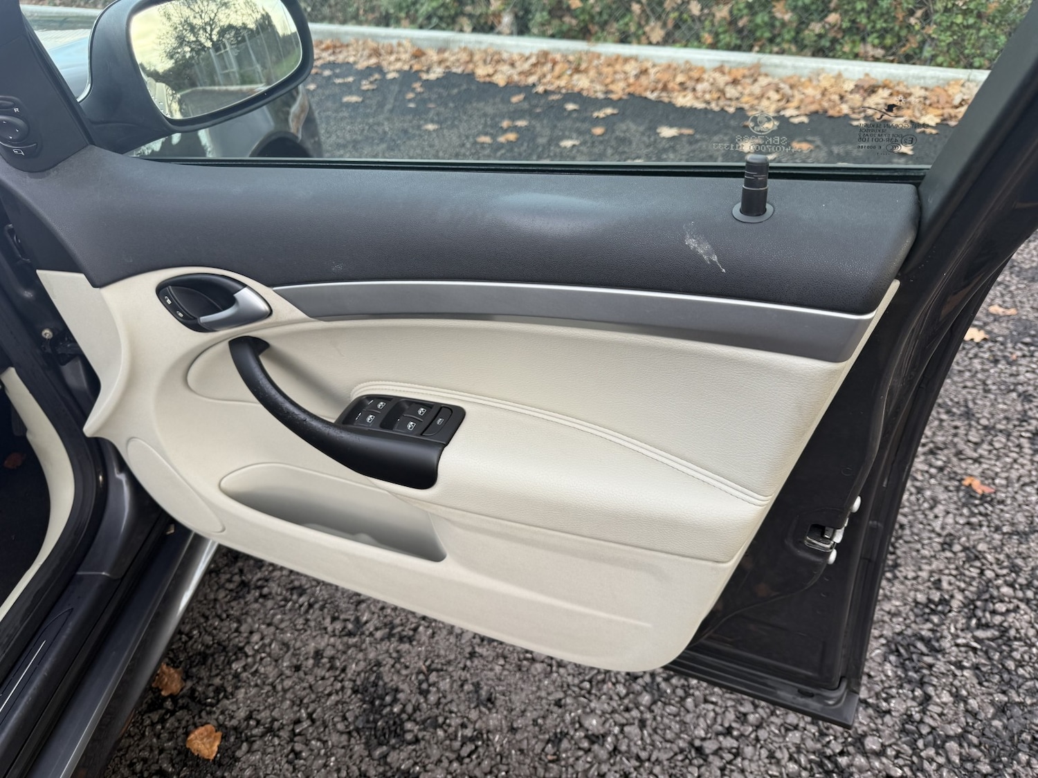 Used Saab 9-3 2011 for sale - 76625422: Photo 21