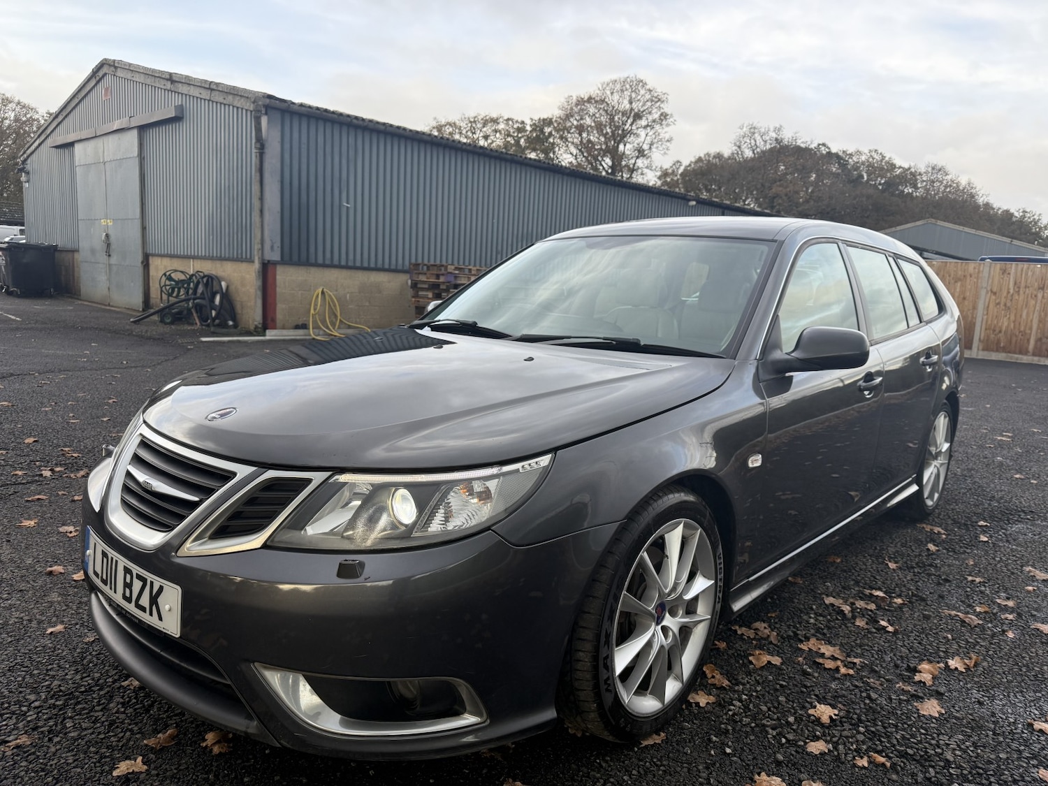 Used Saab 9-3 2011 for sale - 76625422: Photo 3