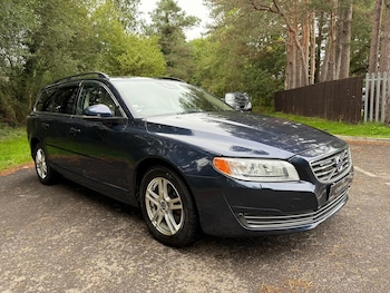 2025 - 1.6 T4 LUX PREMIUM SE 5-Door