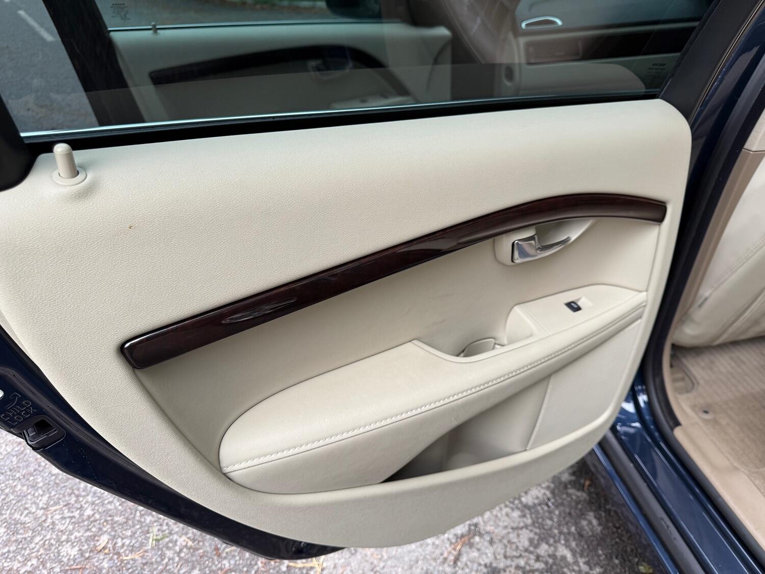 Used Volvo V70 2025 for sale - 76625419: Photo 22