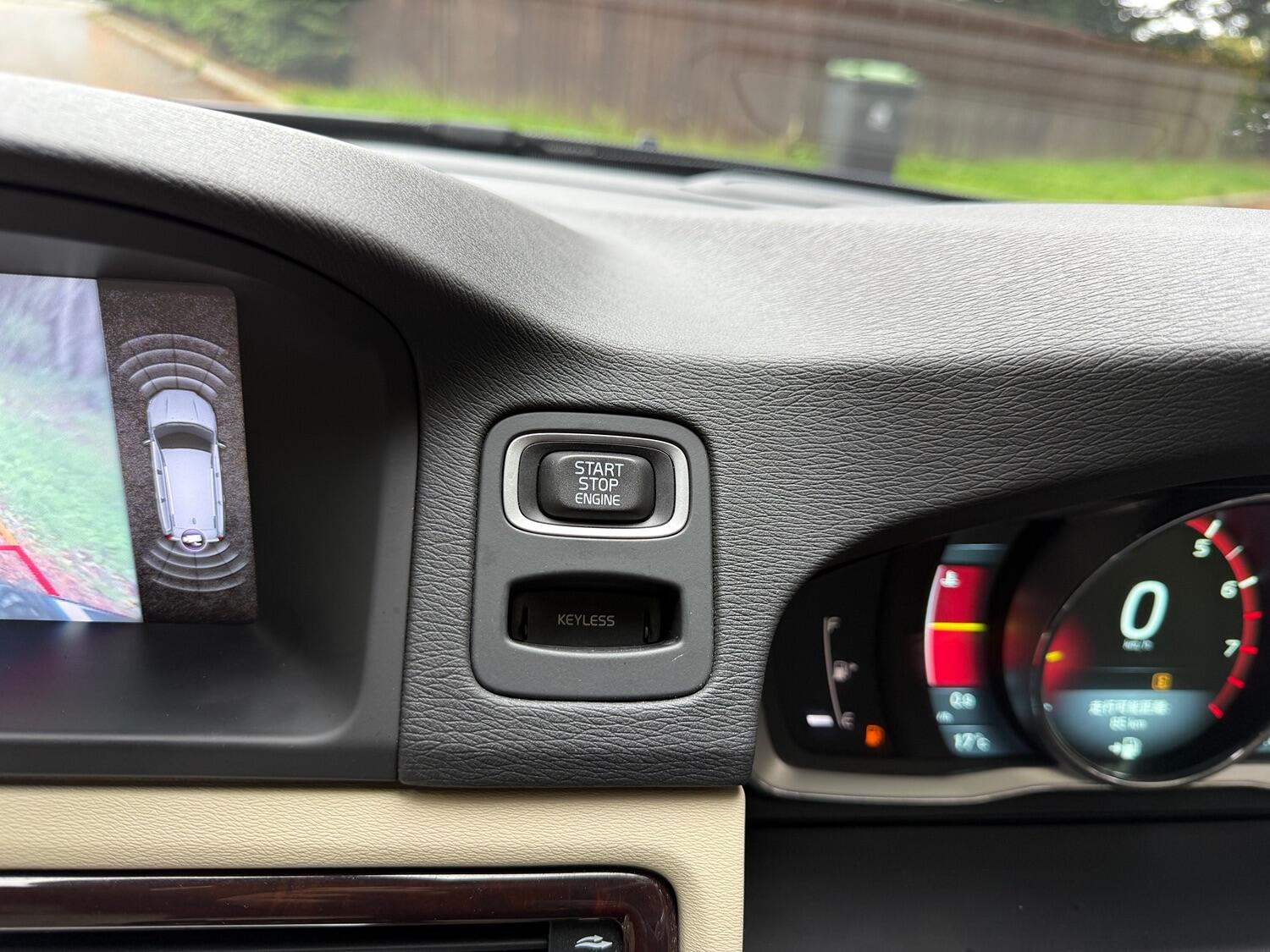 Used Volvo V70 2025 for sale - 76625419: Photo 40