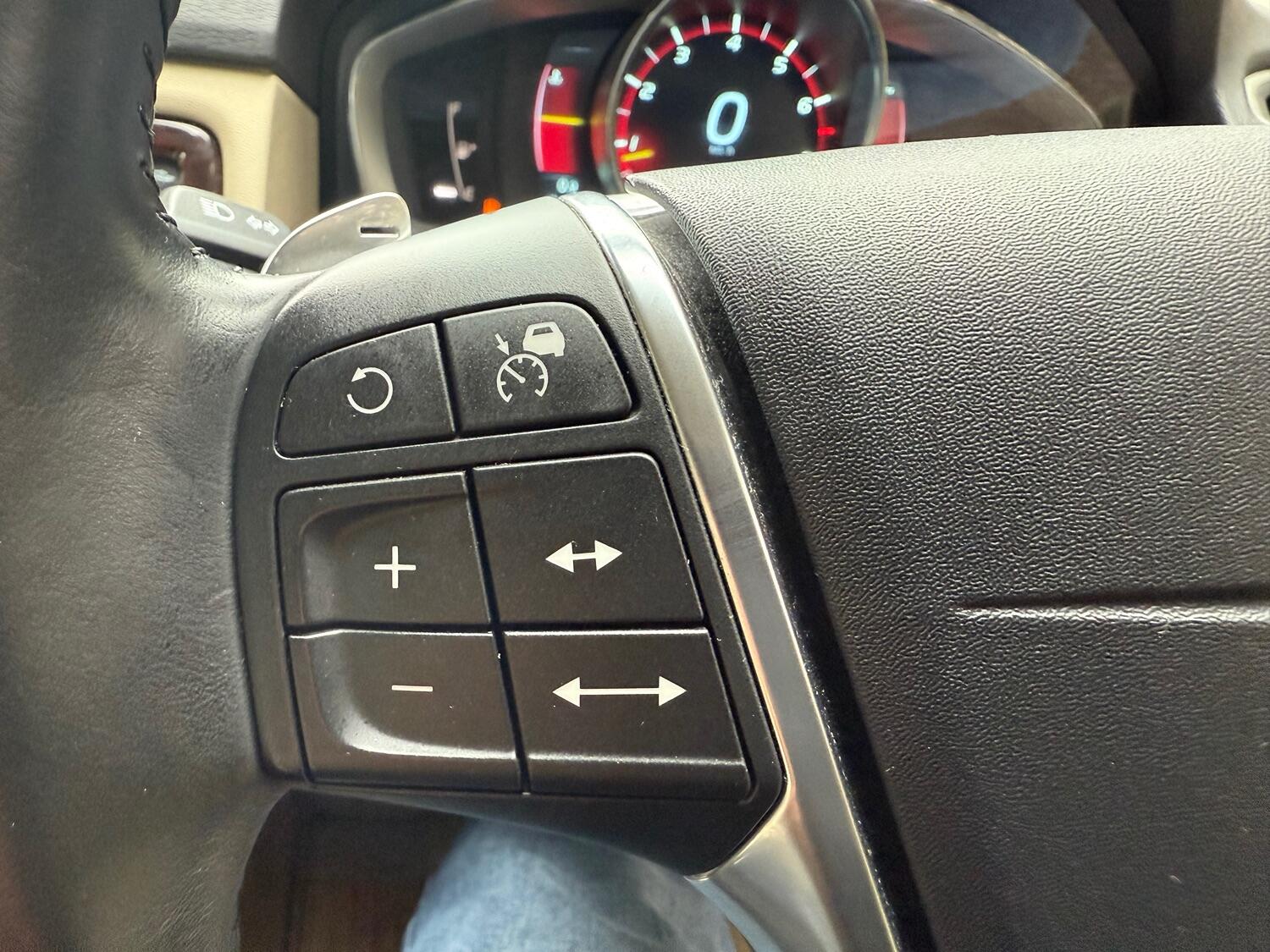 Used Volvo V70 2025 for sale - 76625419: Photo 41