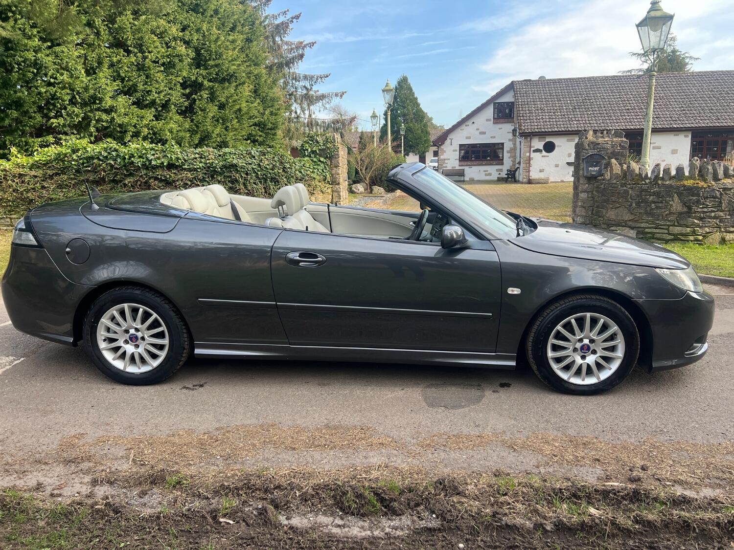 Used Saab 9-3 2010 for sale - 76625418: Photo 16