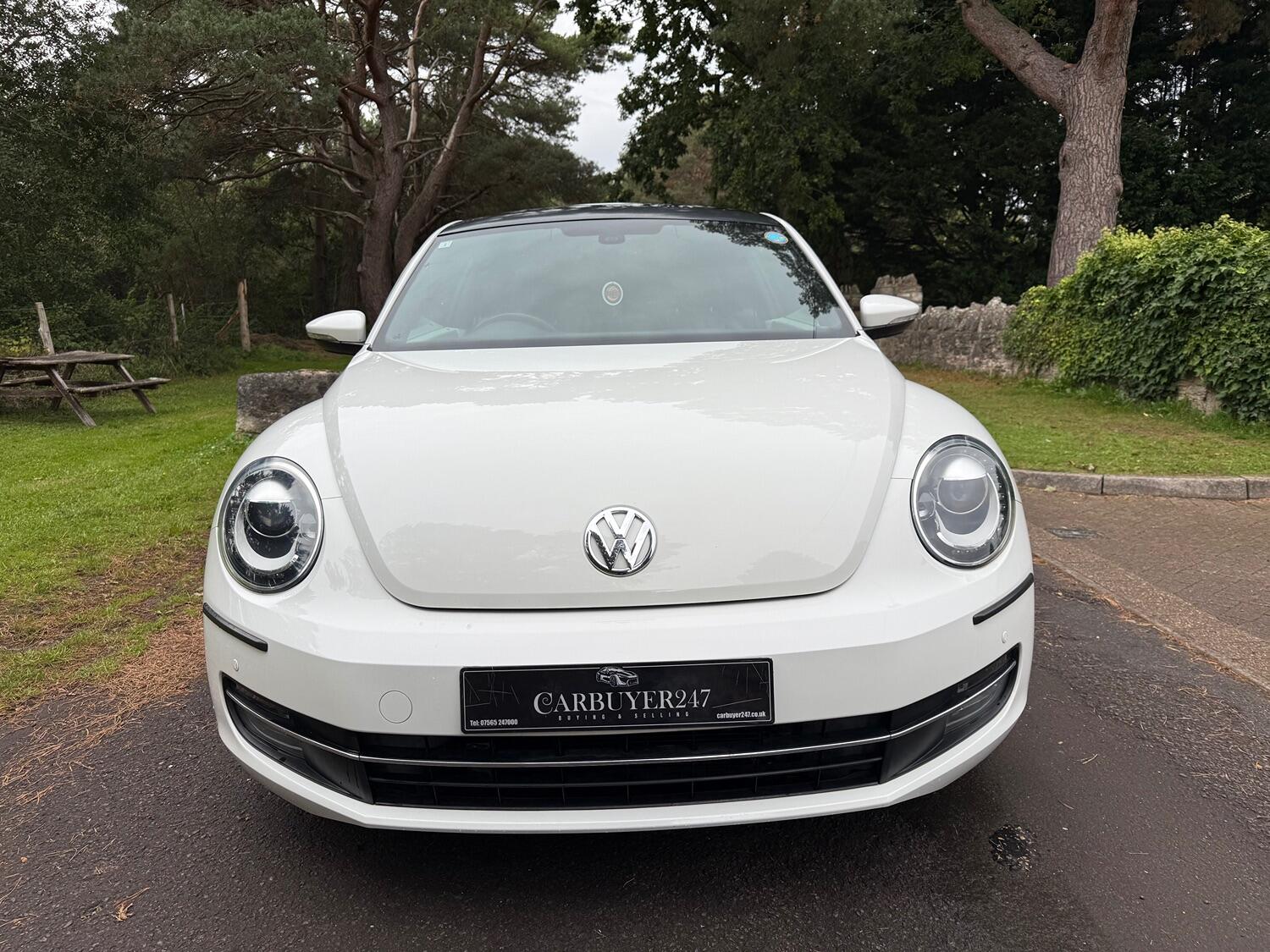 Used Volkswagen Beetle 2025 for sale - 76625417: Photo 2