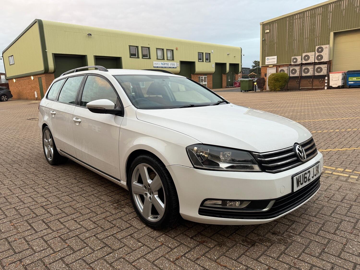Used Volkswagen Passat 2012 for sale - 76387283: Photo 1