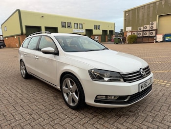 Volkswagen - Passat