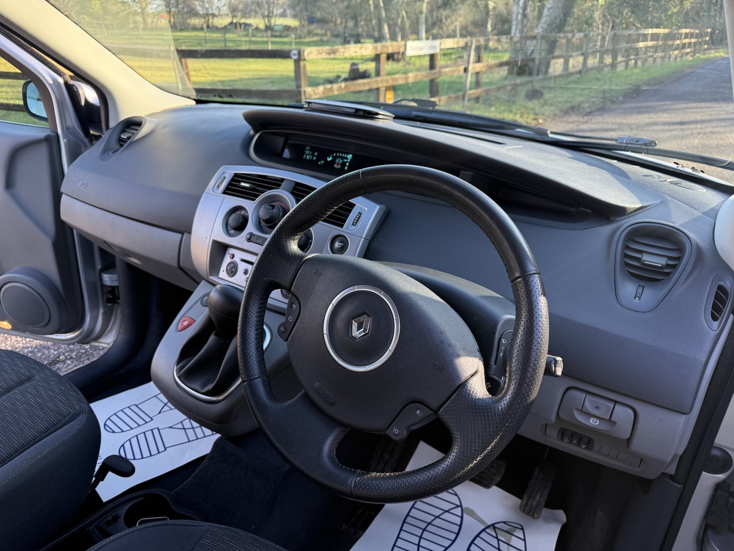 Used Renault Scenic 2007 for sale - 77173216: Photo 19