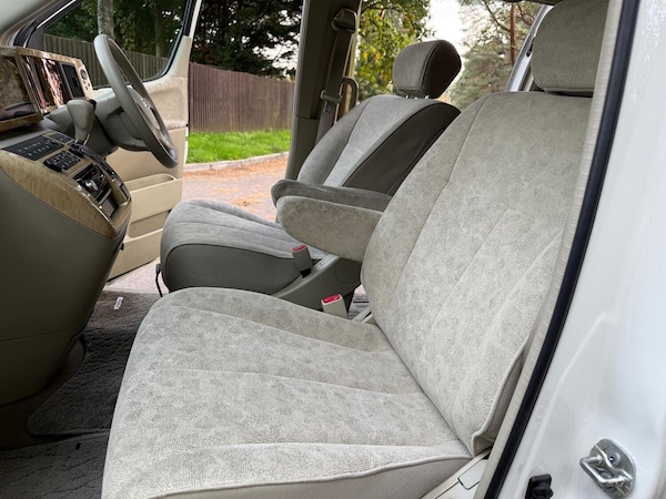 Used Nissan Elgrand 2018 for sale - 76249319: Photo 10