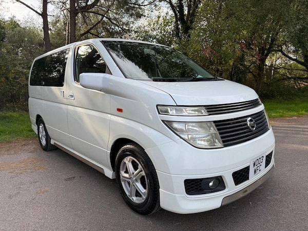 Used Nissan Elgrand 2018 for sale - 76249319: Photo 1