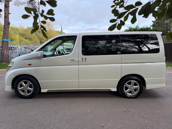 Used Nissan Elgrand 2018 for sale - 76249319: Photo 5