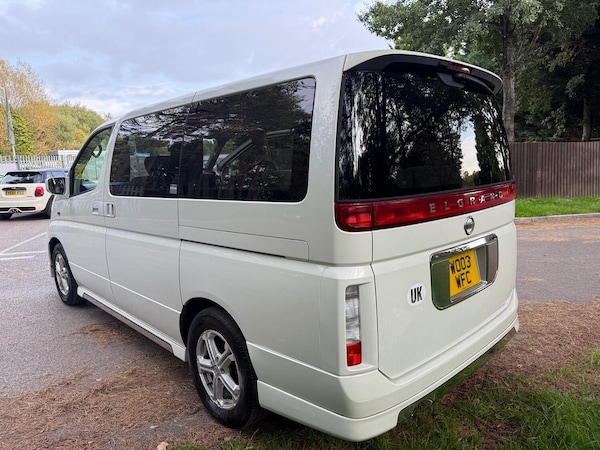 Used Nissan Elgrand 2018 for sale - 76249319: Photo 6